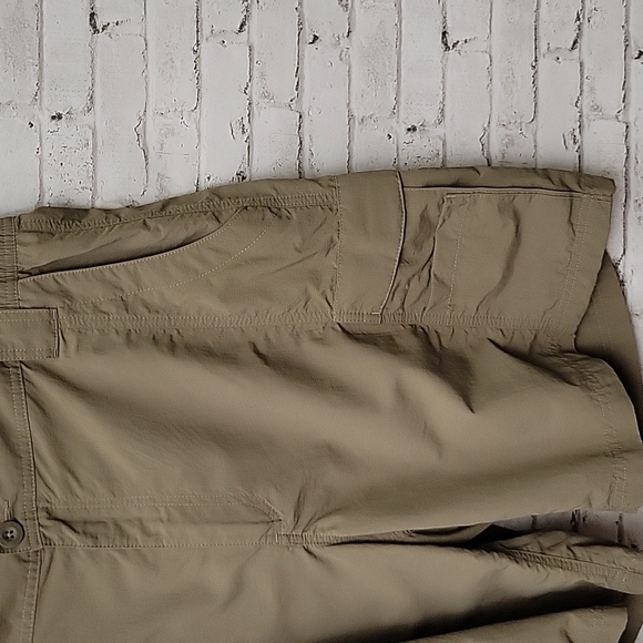 Red Head Brand Co, Men's shorts, Dark Khaki, Sz 38. - Picture 4 of 11